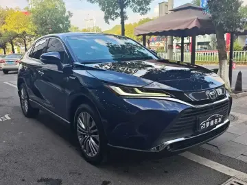 2022 Toyota Harrier с пробегом 92 000 км