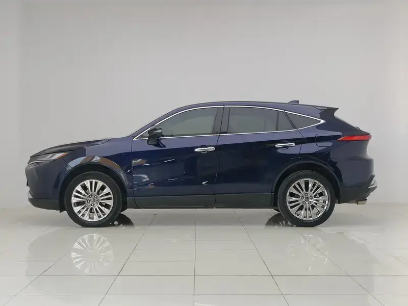 2022 Toyota Harrier с пробегом 54 700 км