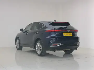 2022 Toyota Harrier с пробегом 54 700 км