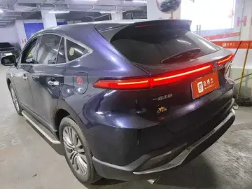 2022 Toyota Harrier с пробегом 21 000 км