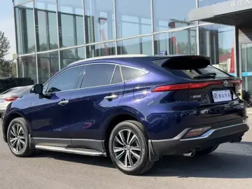 2022 Toyota Harrier с пробегом 117 000 км