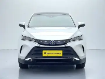 2022 Toyota Harrier с пробегом 45 000 км
