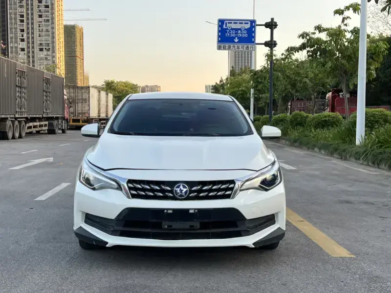 2021 Venucia D60 с пробегом 90 000 км
