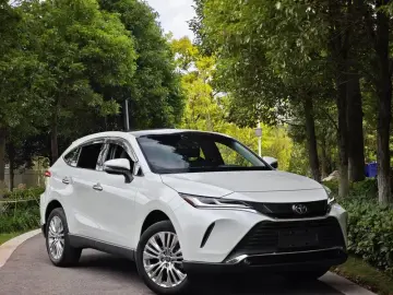 2022 Toyota Harrier с пробегом 26 000 км