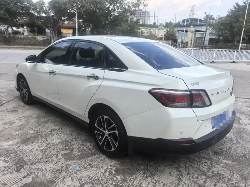 2019 Venucia D60 с пробегом 94 300 км