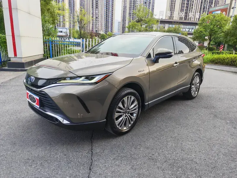 2022 Toyota Harrier с пробегом 36 000 км