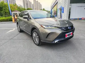 2022 Toyota Harrier с пробегом 36 000 км