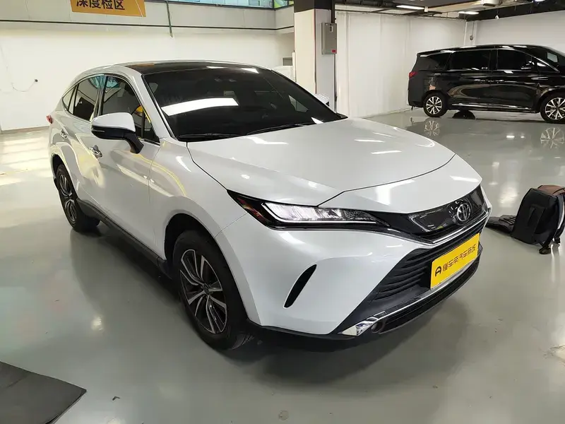2023 Toyota Harrier с пробегом 34 100 км