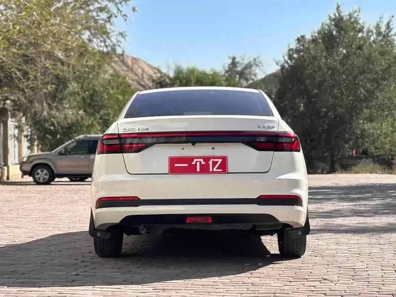 2023 Venucia D60 с пробегом 85 000 км