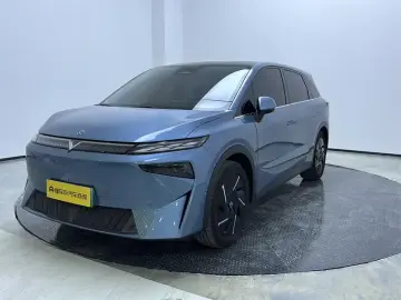 Venucia VX6