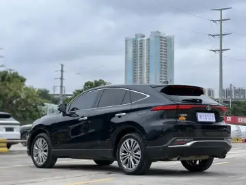 2022 Toyota Harrier с пробегом 45 400 км