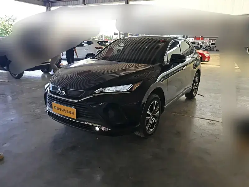 2023 Toyota Harrier с пробегом 37 100 км
