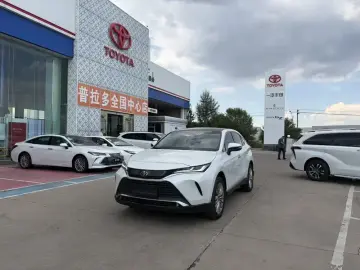 2022 Toyota Harrier с пробегом 39 000 км