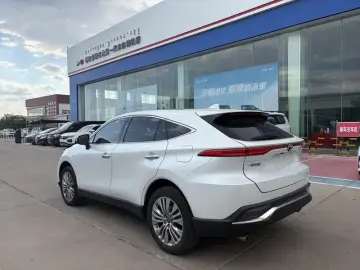 2022 Toyota Harrier с пробегом 39 000 км