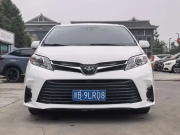 2020 Toyota Sienna с пробегом 95 000 км