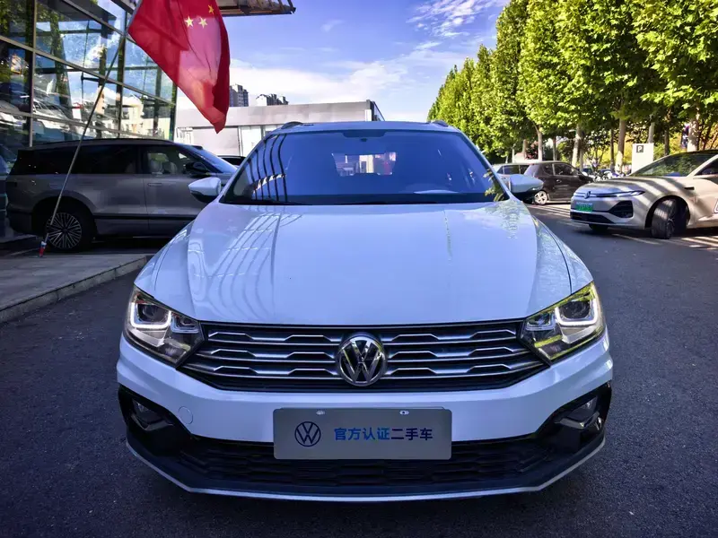 2020 Volkswagen C-Trek с пробегом 84 000 км