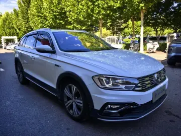 2020 Volkswagen C-Trek с пробегом 84 000 км