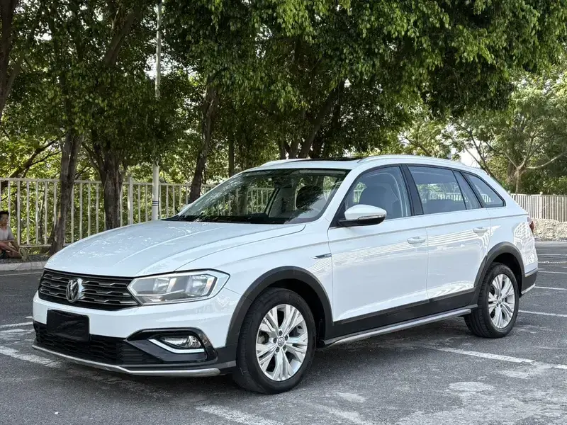 2017 Volkswagen C-Trek с пробегом 124 000 км