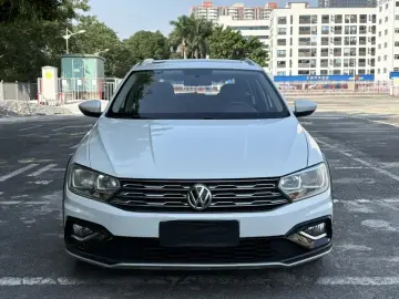 2017 Volkswagen C-Trek с пробегом 124 000 км