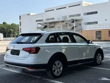 2017 Volkswagen C-Trek с пробегом 124 000 км