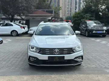 2018 Volkswagen C-Trek с пробегом 85 000 км
