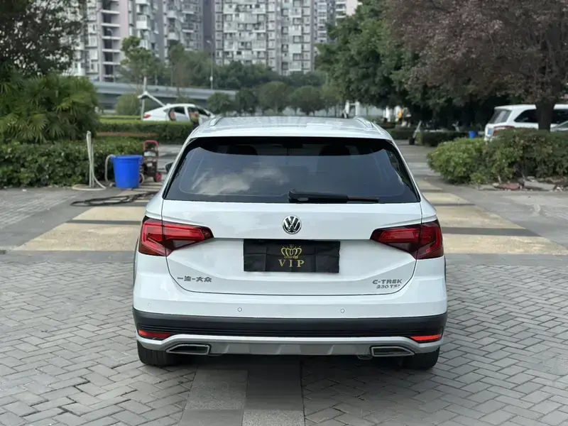 2018 Volkswagen C-Trek с пробегом 85 000 км