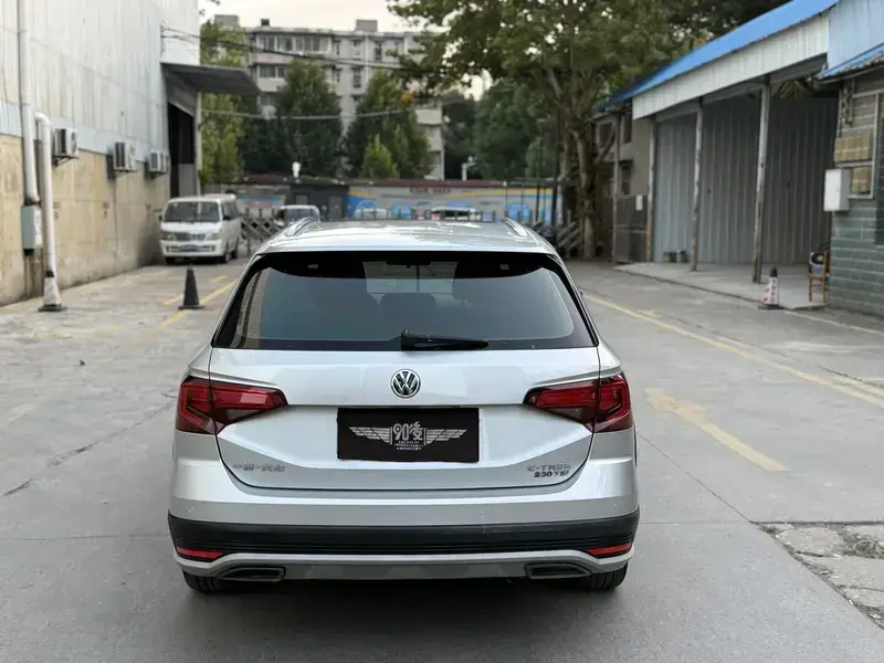 2017 Volkswagen C-Trek с пробегом 80 000 км