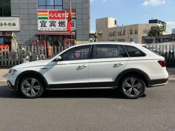 2020 Volkswagen C-Trek с пробегом 51 000 км