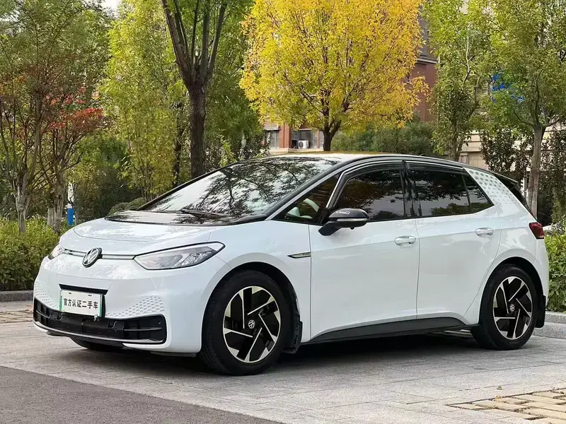 2023 Volkswagen ID.3 с пробегом 39 000 км