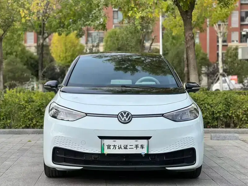 2023 Volkswagen ID.3 с пробегом 39 000 км