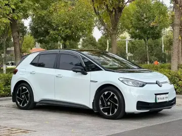 2023 Volkswagen ID.3 с пробегом 39 000 км