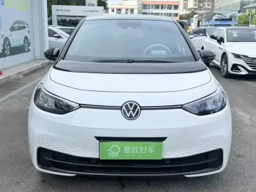2025 Volkswagen ID.3 с пробегом 37 000 км