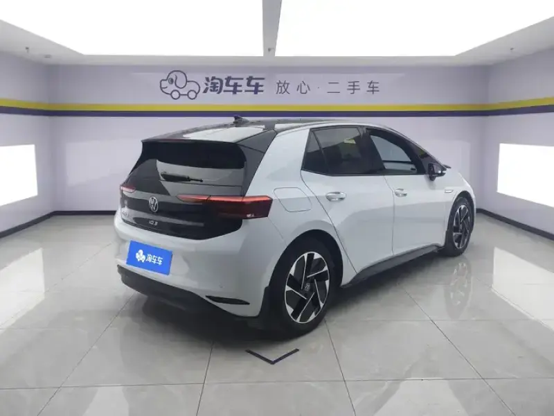 2023 Volkswagen ID.3 с пробегом 73 000 км