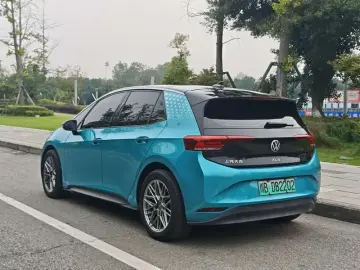 2021 Volkswagen ID.3 с пробегом 104 000 км
