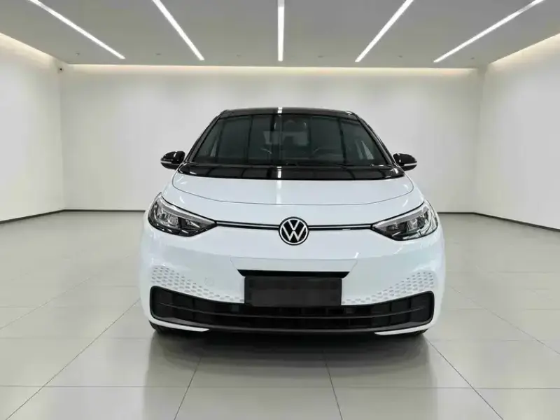 2023 Volkswagen ID.3 с пробегом 47 000 км