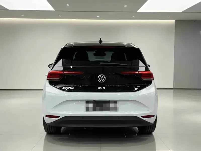 2023 Volkswagen ID.3 с пробегом 47 000 км