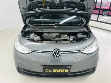 2022 Volkswagen ID.3 с пробегом 25 000 км