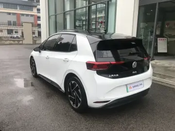 2024 Volkswagen ID.3 с пробегом 45 000 км