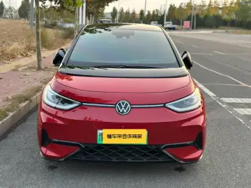 2026 Volkswagen ID.3 с пробегом 14 000 км