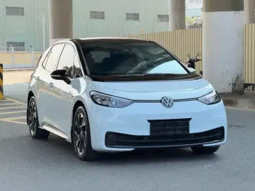 2024 Volkswagen ID.3 с пробегом 64 000 км