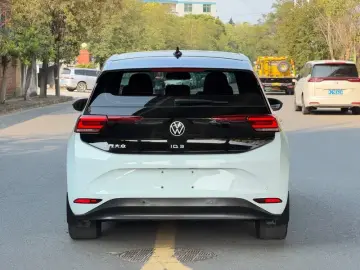 2024 Volkswagen ID.3 с пробегом 64 000 км