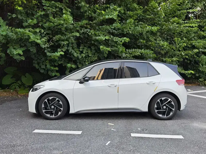 2025 Volkswagen ID.3 с пробегом 70 000 км