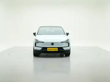 2025 Volvo EX30 с пробегом 21 700 км