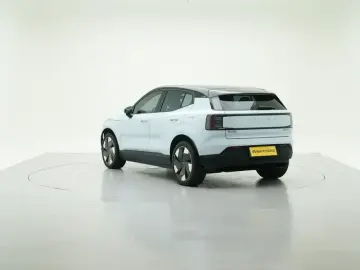 2025 Volvo EX30 с пробегом 21 700 км