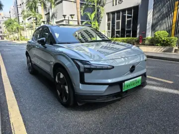 2025 Volvo EX30 с пробегом 39 100 км