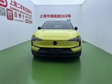 2025 Volvo EX30 с пробегом 21 000 км