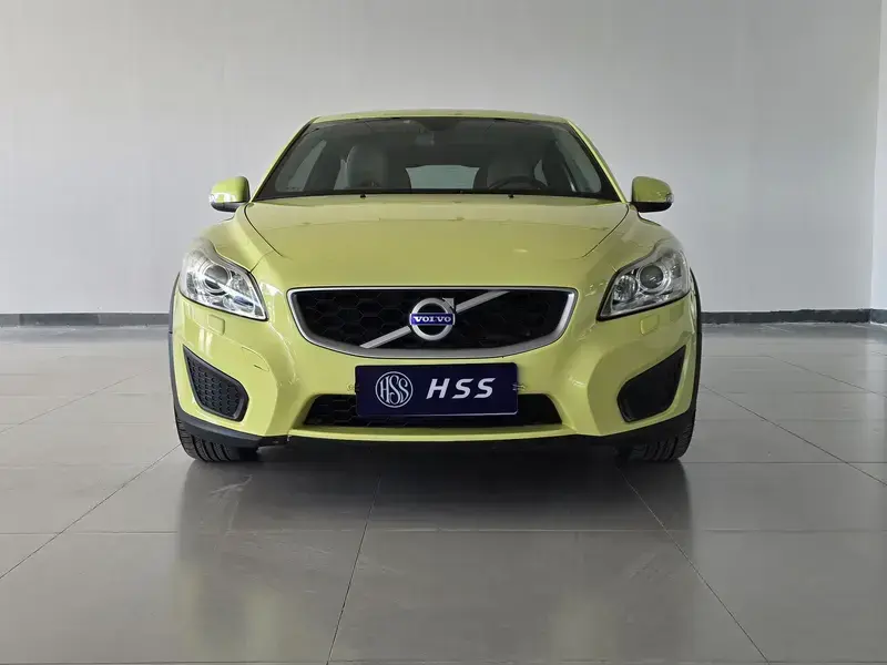 2012 Volvo C30 с пробегом 99 000 км