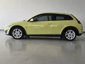 2012 Volvo C30 с пробегом 99 000 км