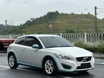 2013 Volvo C30 с пробегом 113 000 км