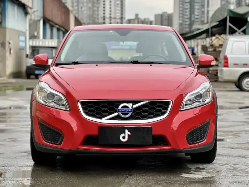 2013 Volvo C30 с пробегом 52 000 км